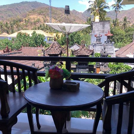 Tira Amed Homestay Exterior photo