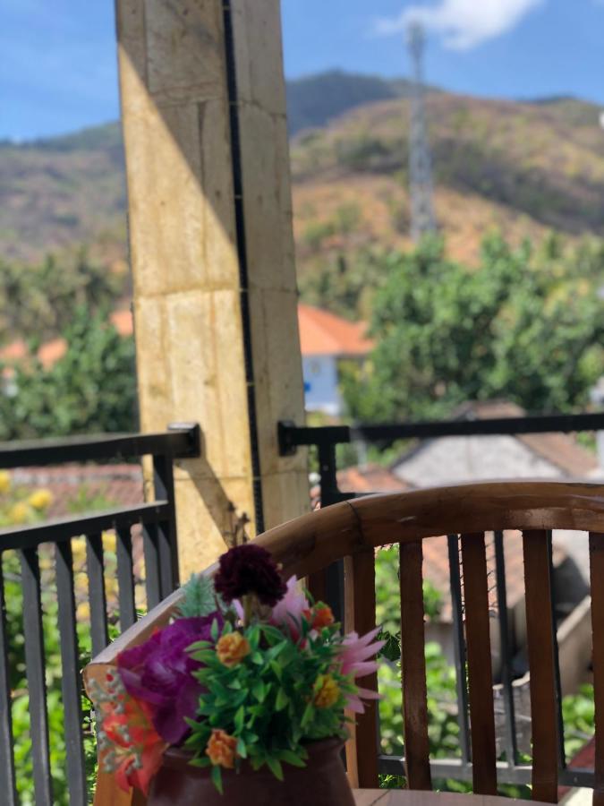 Tira Amed Homestay Exterior photo