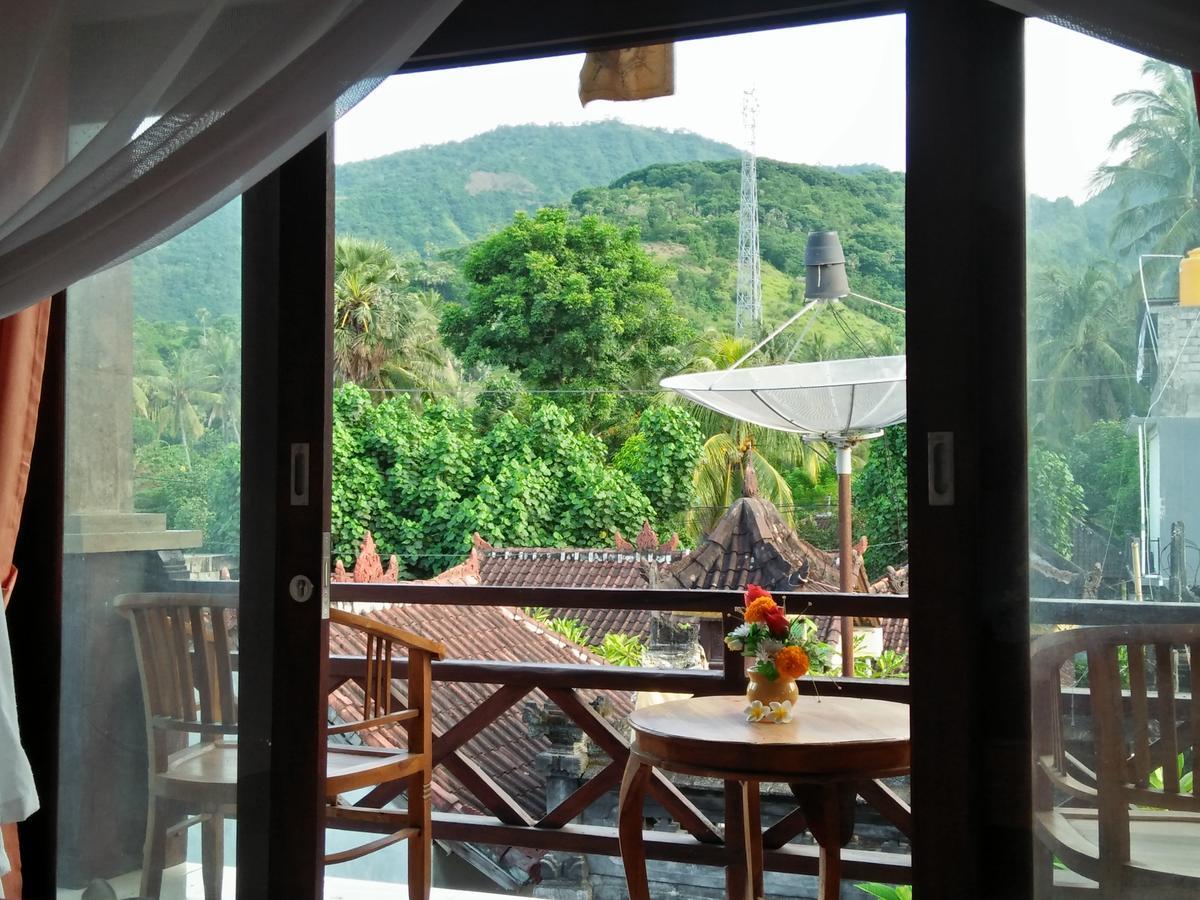 Tira Amed Homestay Exterior photo