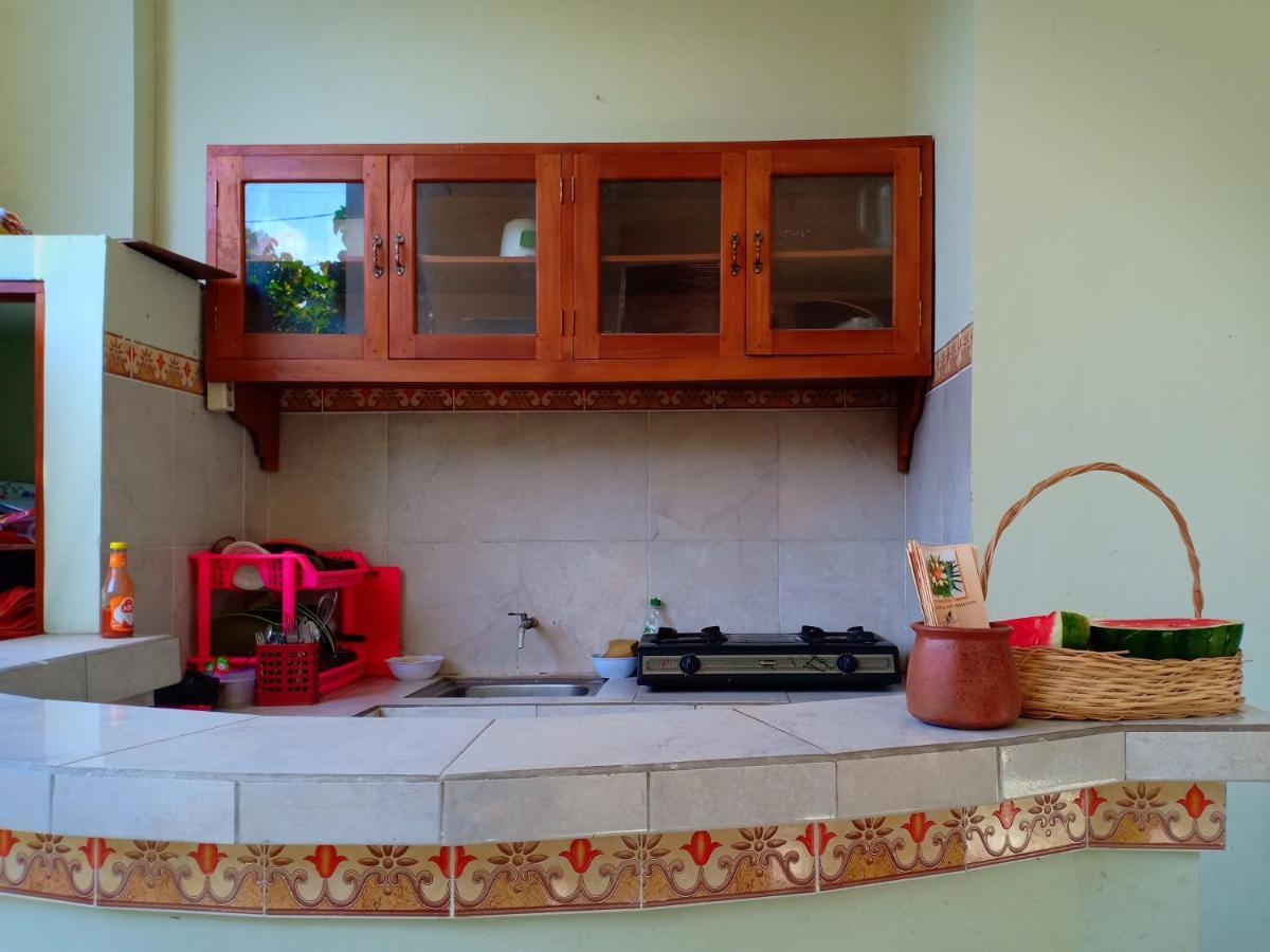 Tira Amed Homestay Exterior photo
