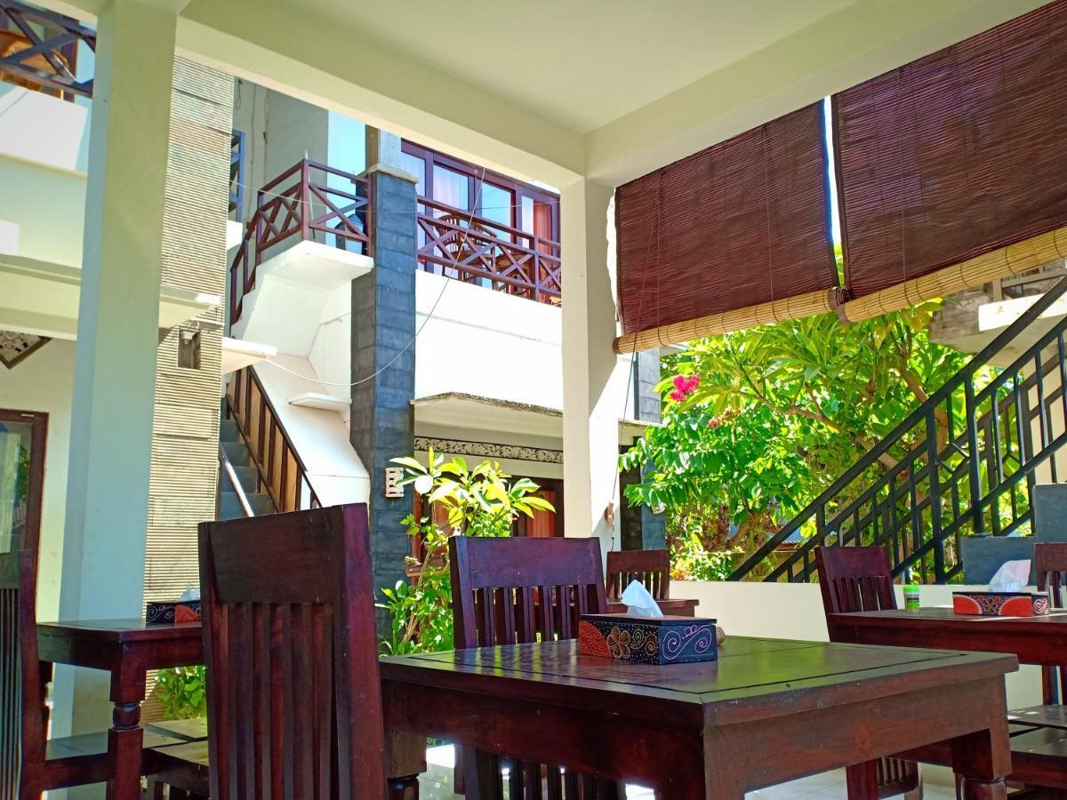 Tira Amed Homestay Exterior photo